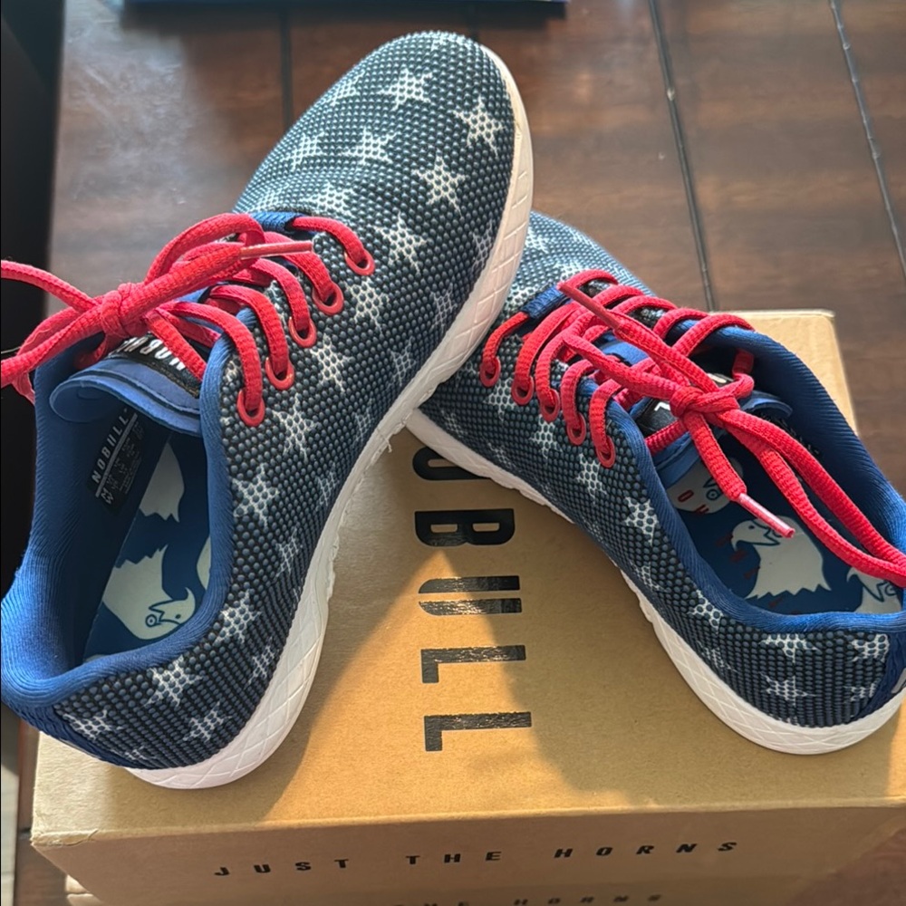 NOBULL Athletic Shoes Blue and Red Star Design